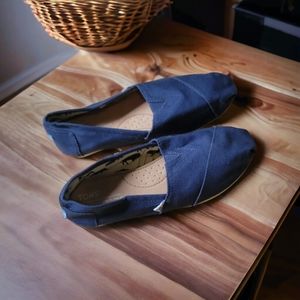 Size 7.5 Toms Venice Collection